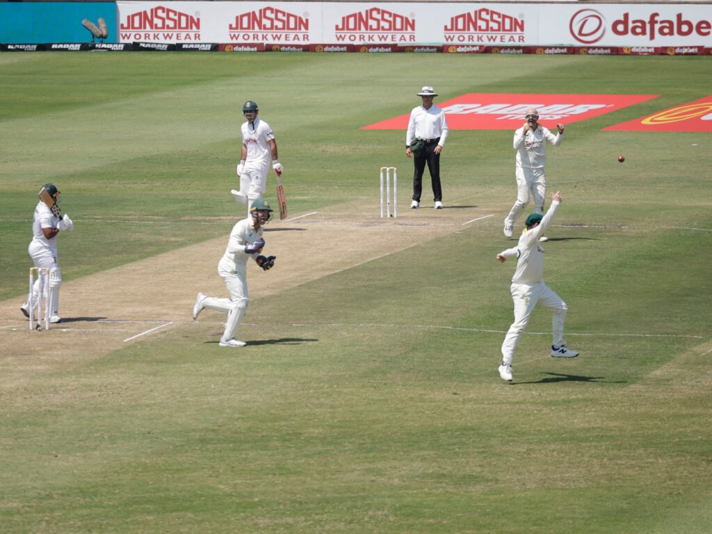 Steve Smith breaks Test fielding record as Australia dominate South Africa | Cricket
