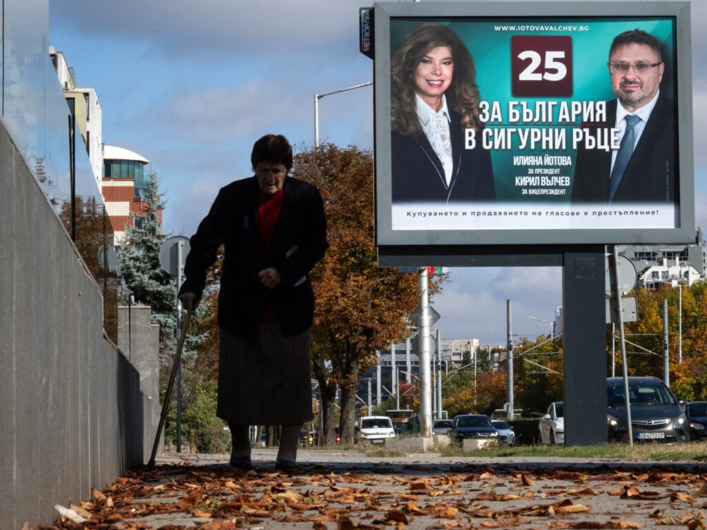 Bulgarians vote for president in shadow of Russia’s war in Ukraine | Elections News