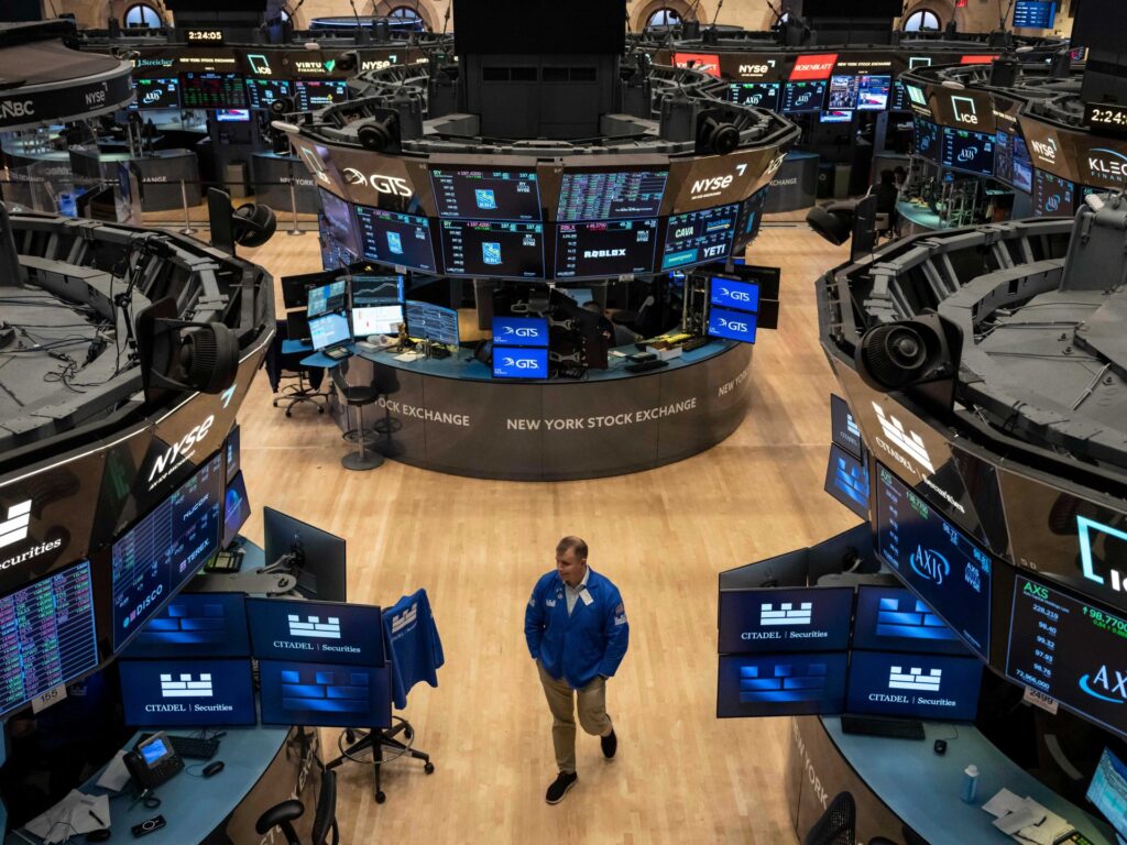 US tech stocks tumble as investors fret over AI spending | Business and Economy News