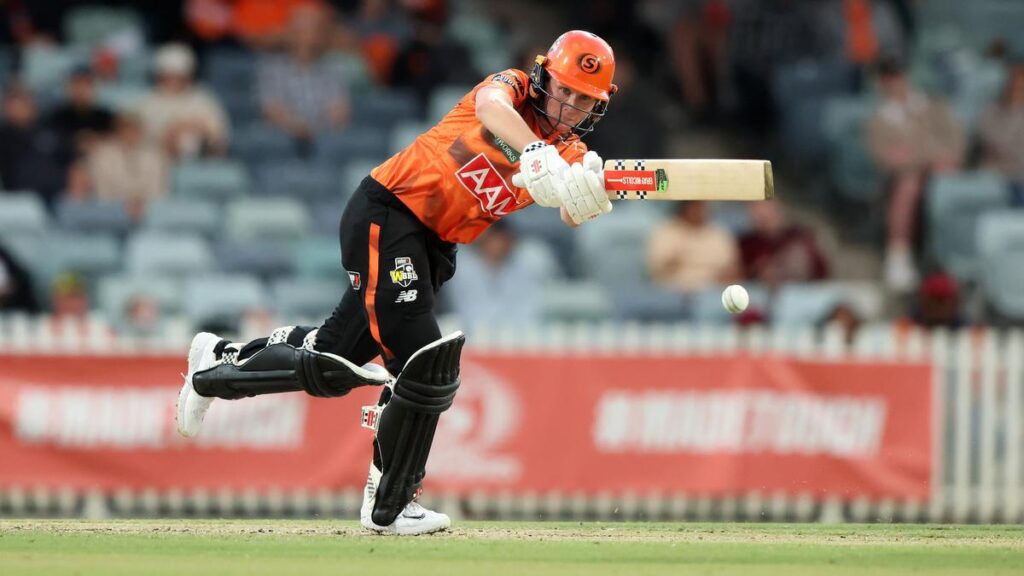 Women’s Big Bash League: Perth Scorchers cruise to nine-wicket win over Melbourne Renegades