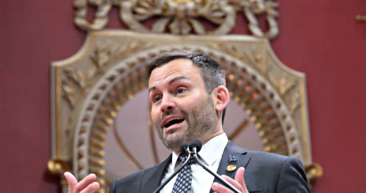 Poll suggests PQ referendum pledge cost party majority as Alberta vote fuels sovereignty debate