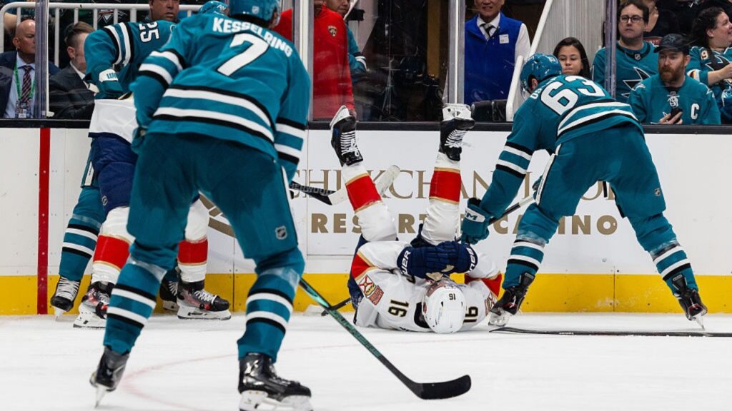 Florida Panthers captain Aleksander Barkov exits Sharks game with apparent leg injury as fans hold breath