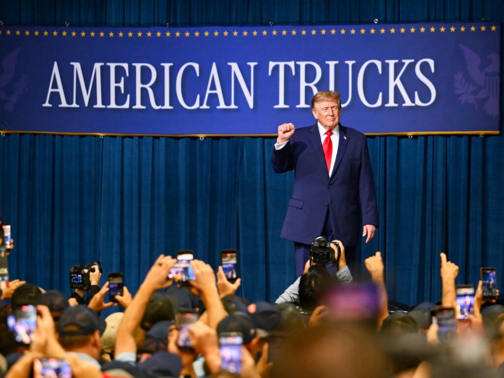 G7 announces oil reserve release, as Trump hails Europe diesel deal | Donald Trump News