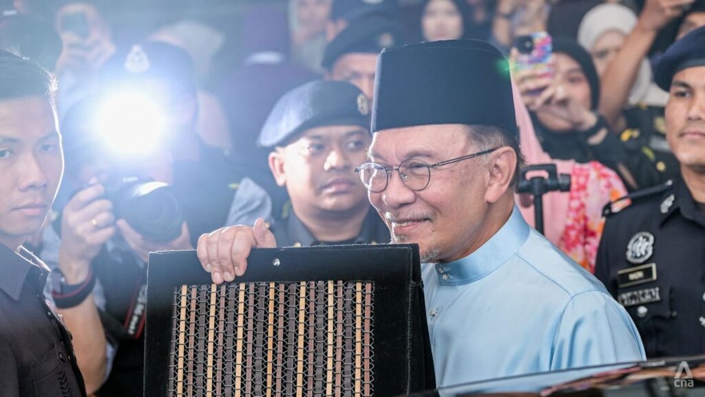 Malaysia to raise minimum wages, expand tax relief in spending boost for 2027 budget