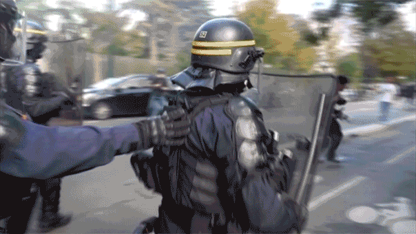 French student protests spread across Paris region amid violent clashes