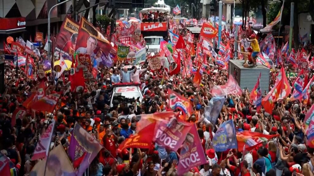 Brazil’s Lula and Bolsonaro draw thousands as campaigns near end | Newsfeed