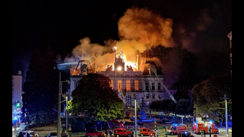 Buildings burn as French protests go into the night | Protests