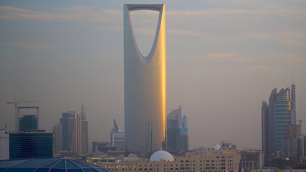 Riyadh’s Kingdom Centre evacuated as Houthi missile attacks escalate