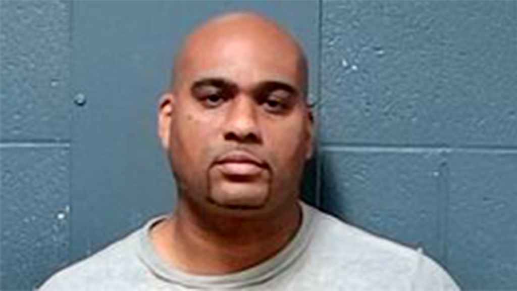 Ex-corrections officer strangled wife, forced his kids to help in killing: cops
