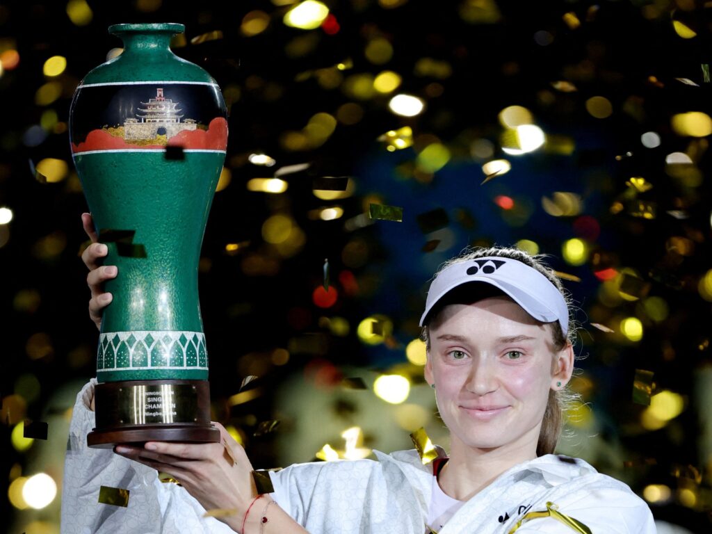Elena Rybakina retains Ningbo title, wins first trophy as world number one | Tennis