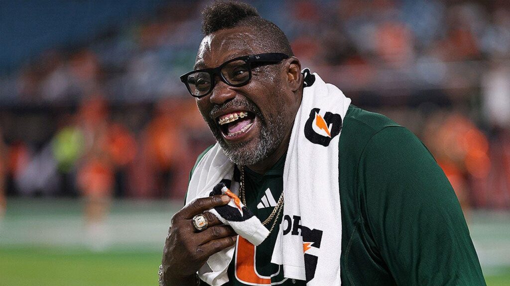 Warren Sapp gets into confrontation with Florida State fan during tailgate, Tim McGraw’s bronzer & Dale art